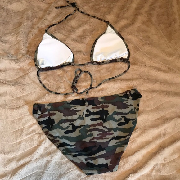 ⬛️💚swimsuit💚⬛️ - Picture 3 of 7